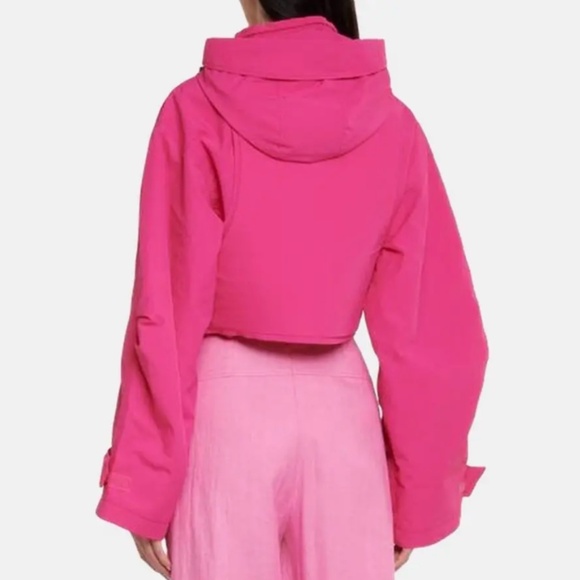 100% AUTHENTIC JACQUEMUS 'LA PARKA FRESA' CROPPED JACKET - Picture 2 of 14